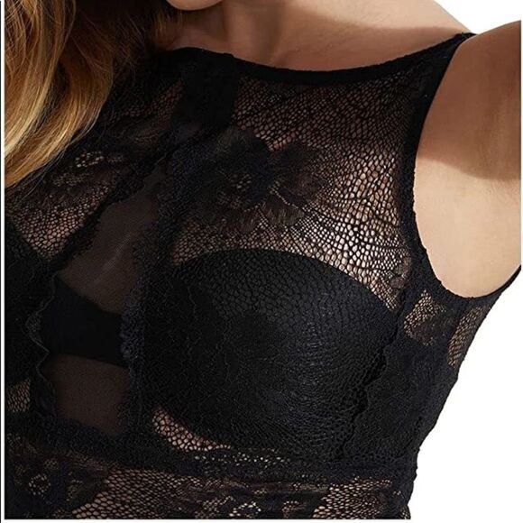 ✨ GUESS womens Rosaly Sleeveless Lace Bodysuit✨ - Picture 3 of 7